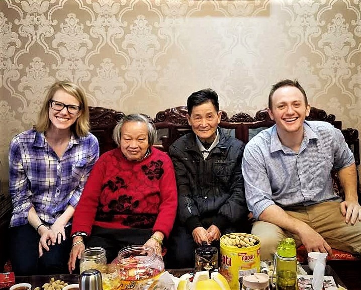 , Leaving China: A Weekend at Uncle Li&rsquo;s by Laura Grace Tarpley, SDE Seadragon Education